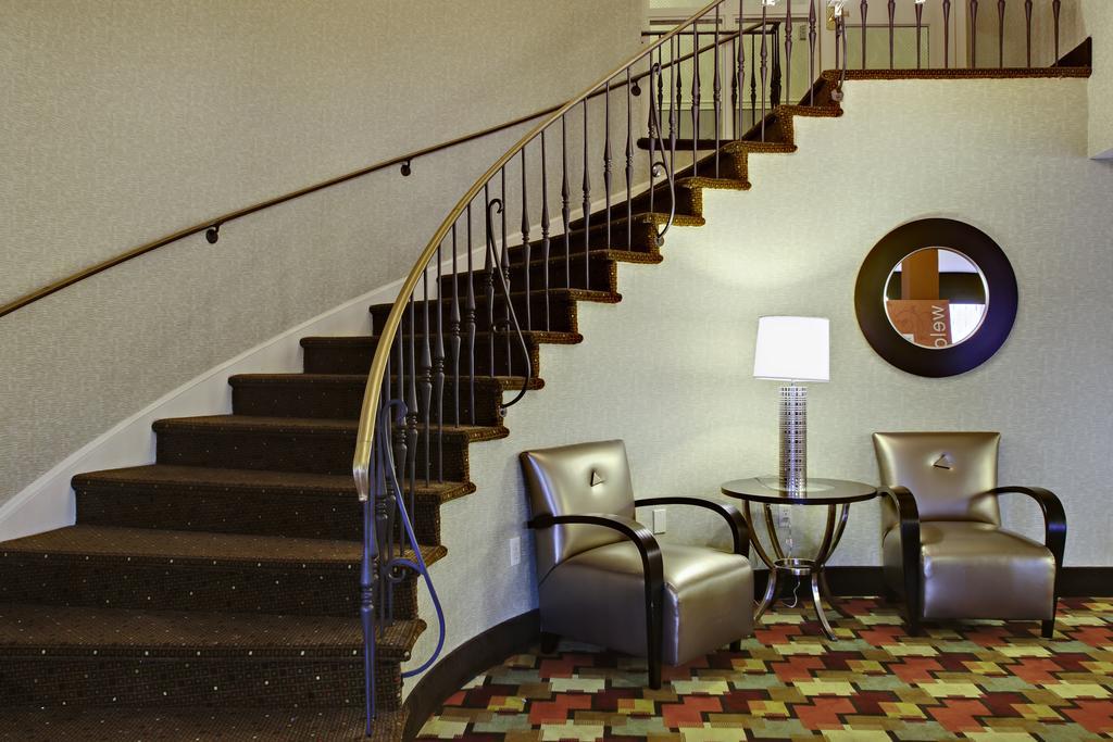 Baymont By Wyndham Harrisburg Hotel Интериор снимка